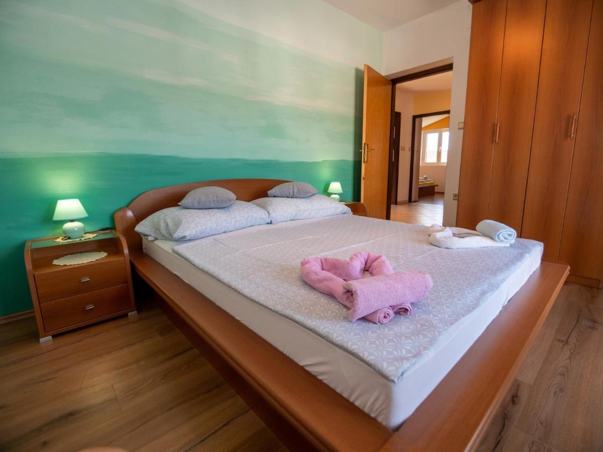 Apartments Rezek Supetarska Draga Εξωτερικό φωτογραφία