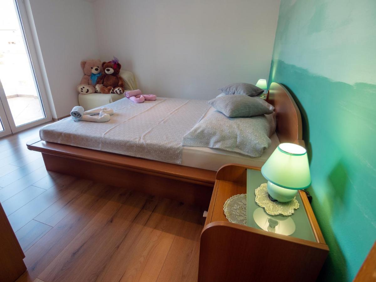 Apartments Rezek Supetarska Draga Εξωτερικό φωτογραφία