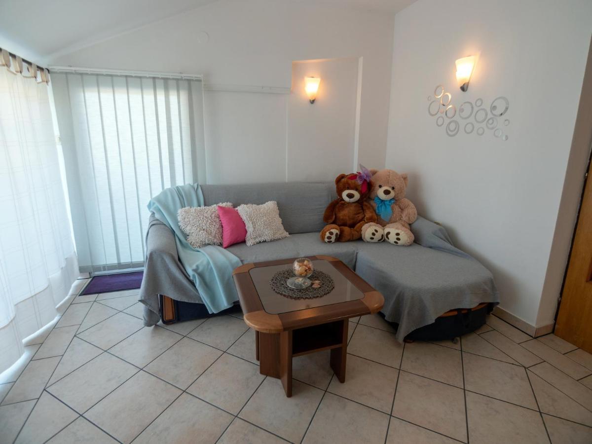 Apartments Rezek Supetarska Draga Εξωτερικό φωτογραφία