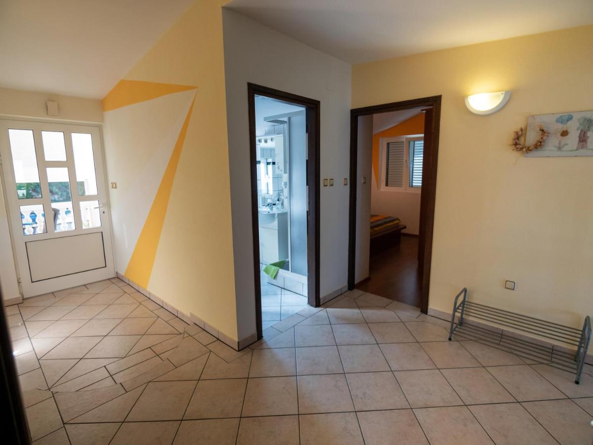 Apartments Rezek Supetarska Draga Εξωτερικό φωτογραφία