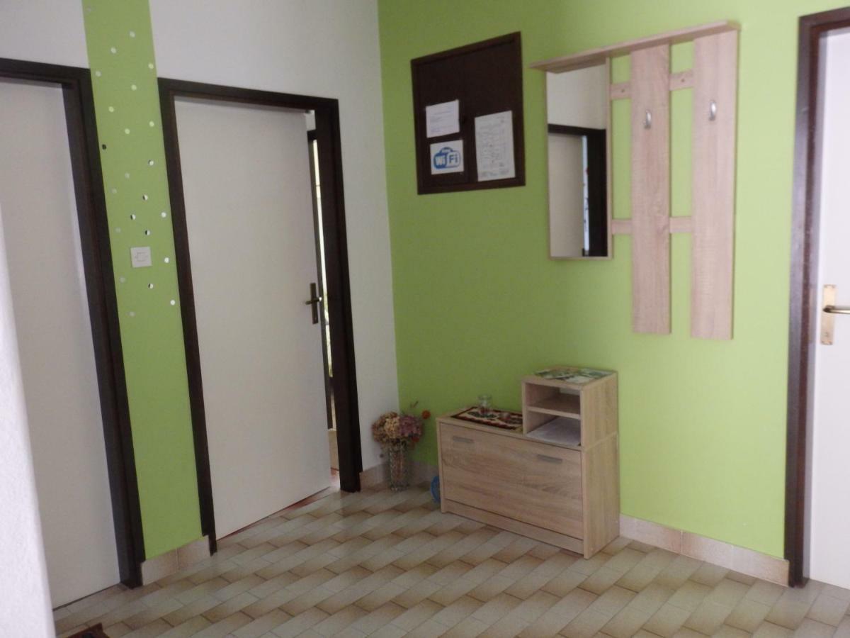 Apartments Rezek Supetarska Draga Εξωτερικό φωτογραφία