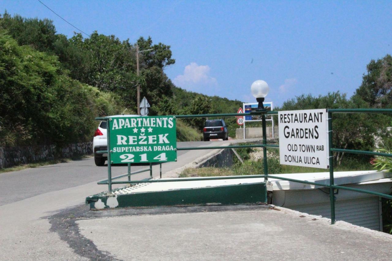 Apartments Rezek Supetarska Draga Εξωτερικό φωτογραφία
